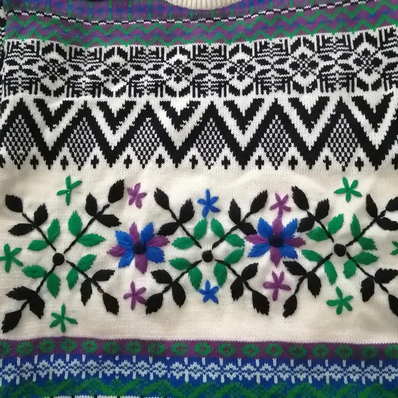 Vintage Embroidered Chunky Knit Sweater Norway Grandma Geometric Floral Medium - Picture 12 of 17